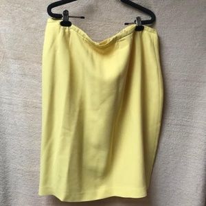 August Max Yellow Skirt
